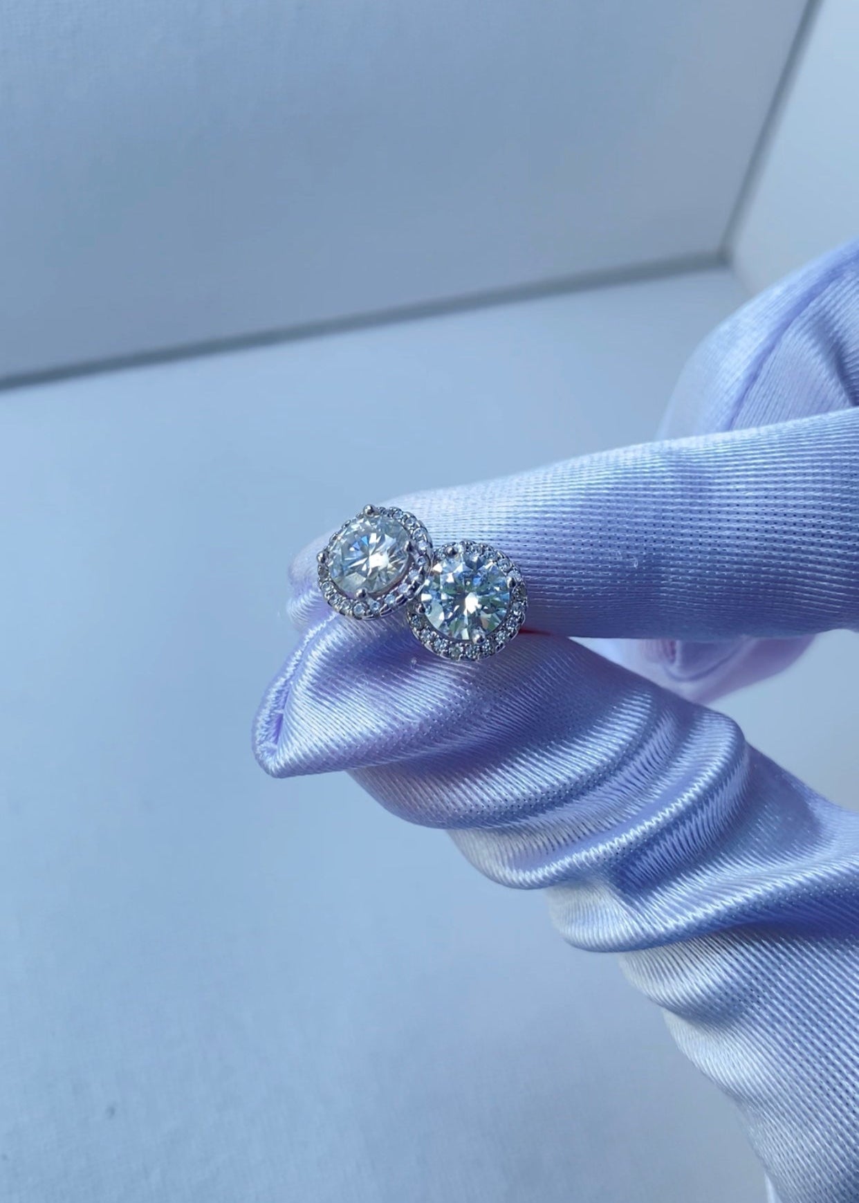 Crown Studs