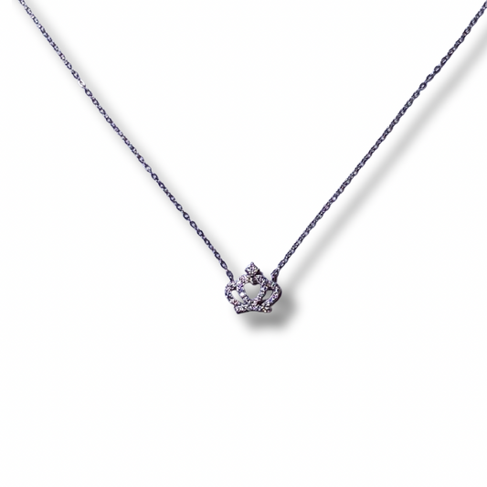 Necklace with a pendant 